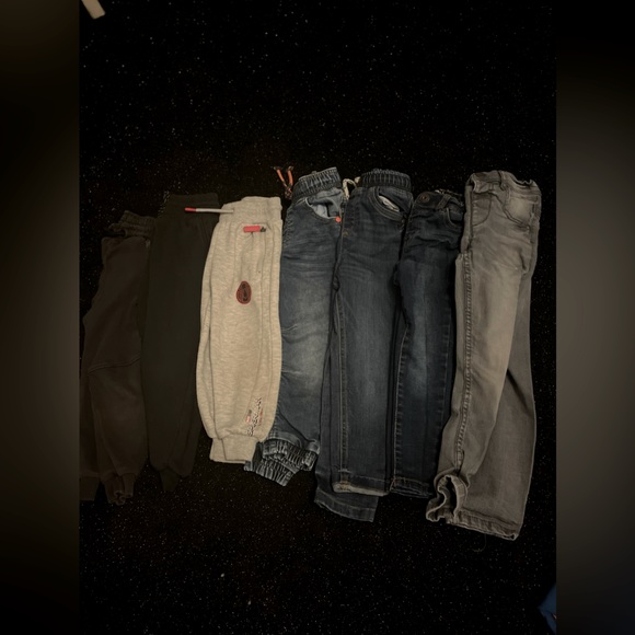 Boys 3-4 bundle - Picture 2 of 2